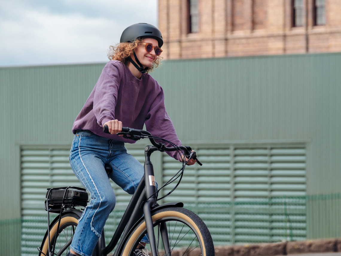 Commuter bike, Commuter bicycle, Eco-friendly transportation, electric bikes