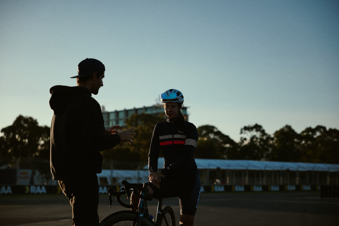 Cycling coach Tommy Chapman helping riders build confidence at Giant Adelaide