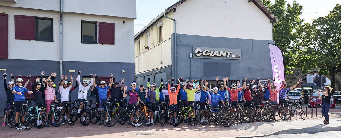 Community cycling ride organized by Giant Store Dijon, connecting riders through shared passion and expertise