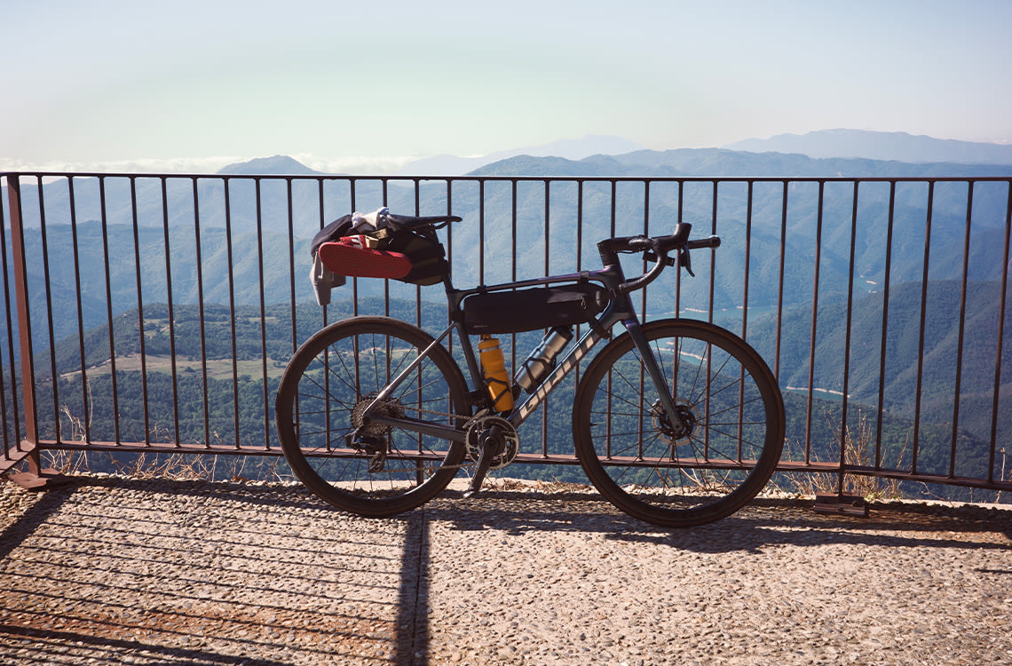 Giant Defy road bike sitting at scenic overlook.