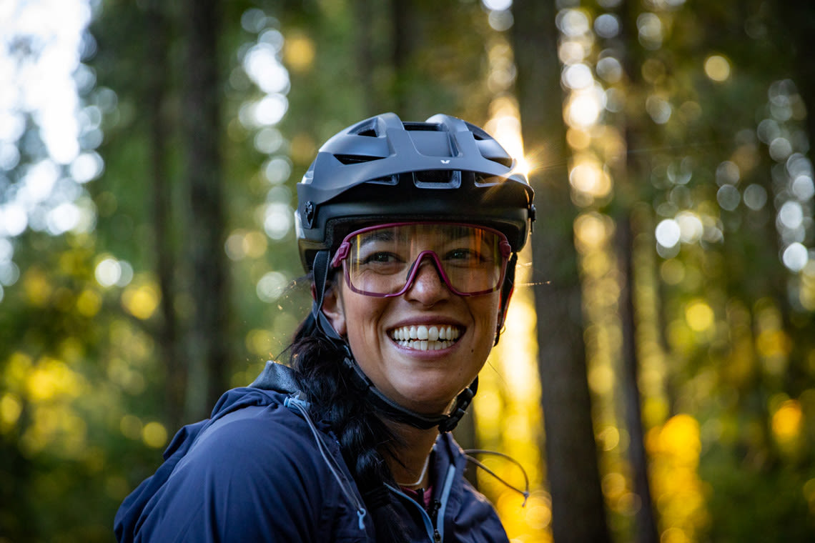 Bike Helmet Fit, Sizing, and Safety Guide Liv Cycling FR