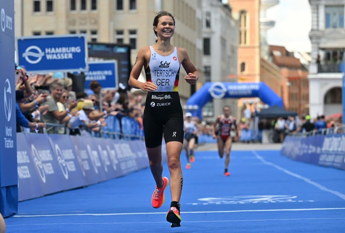 Lisa Tertsch winning a triathlon