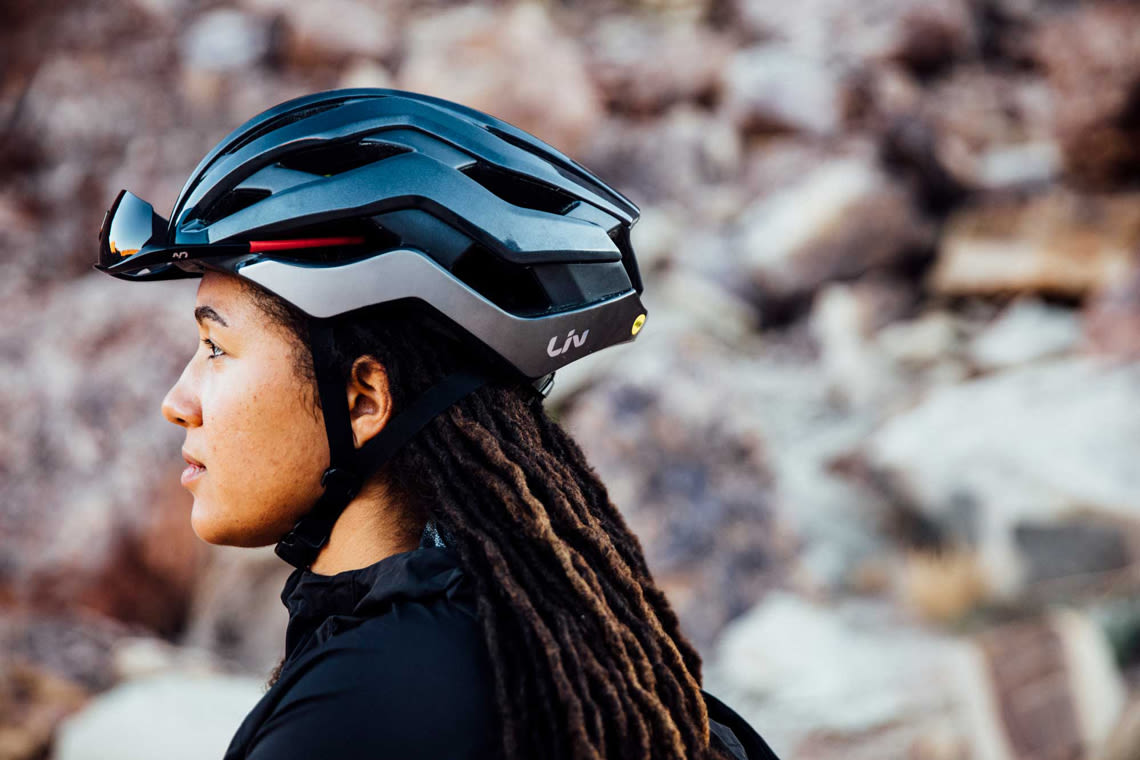 women's helmet fit