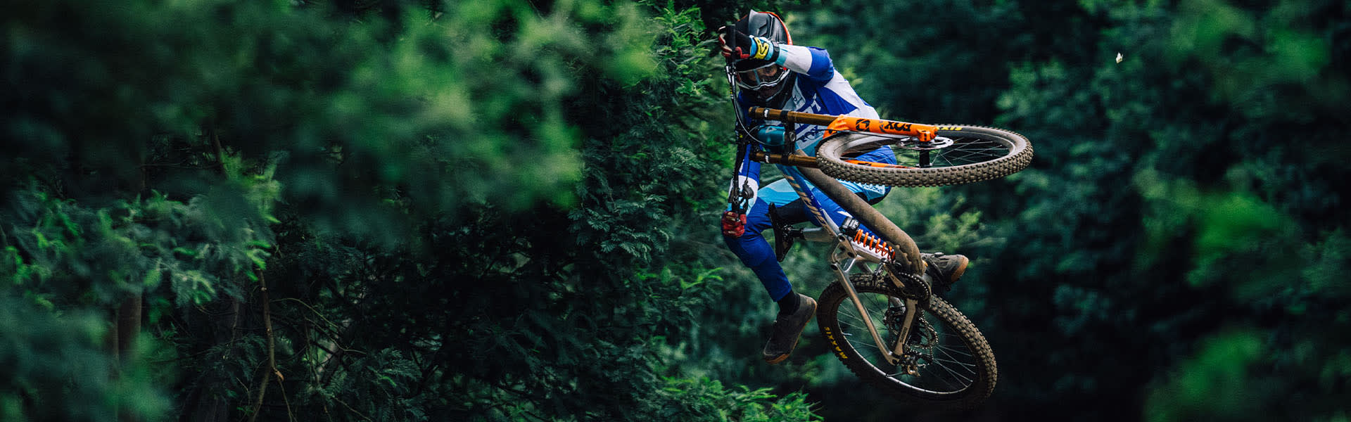 Dane Jewett action image