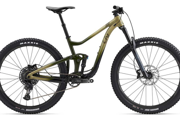 Intrigue 29 2, in Pistachio. Availability varies by country.