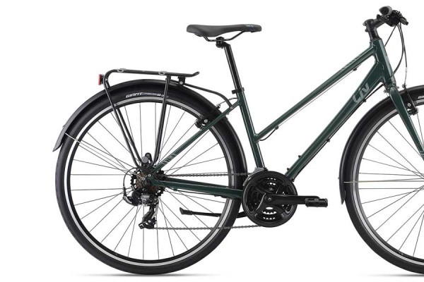 Alight 3 City (step through), in Trekking Green. Availability varies by country.