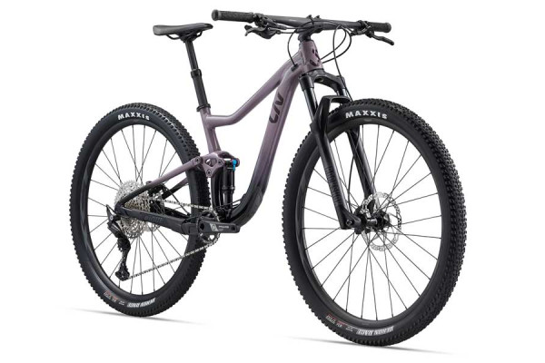 Pique 29 2, in Purple Ash. Availability varies by country.