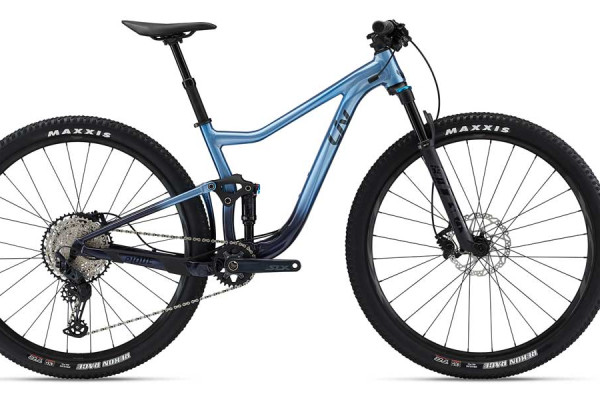 Pique 29 1, in Brush Blue. Availability varies by country.