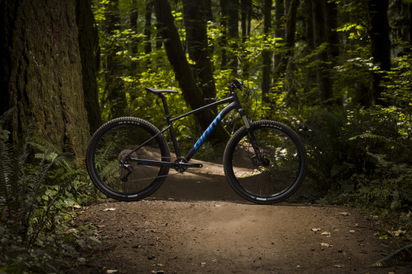 The Talon 1 in the 27.5-inch wheel option and a 100mm suspension fork. Availability varies by market. Cameron Baird photo
