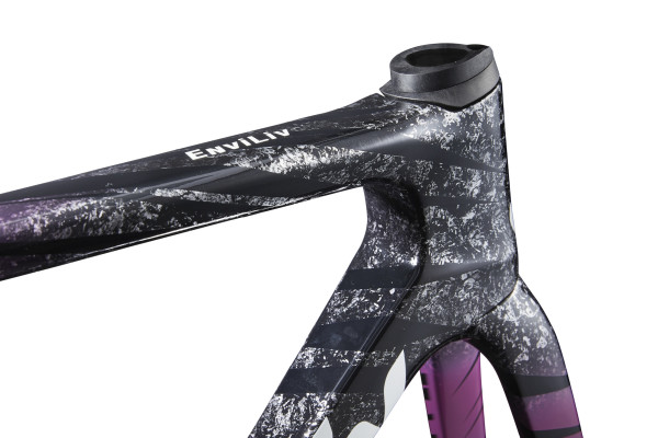Found inside the head tube, OverDrive Aero is a D-shaped fork steerer tube and corresponding spacers that provide an extremely aerodynamic, easier to service system of internally routed brake and derailleur cables.
