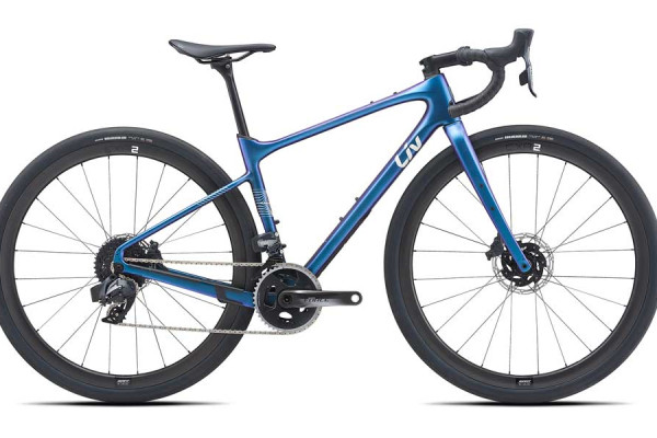 Devote Advanced Pro, in Chameleon Blue. Availability varies by country.