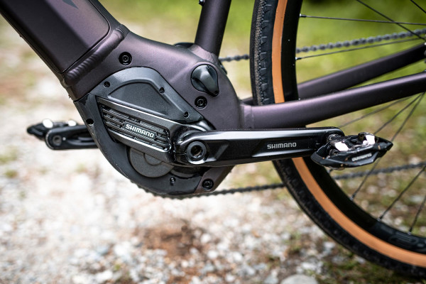 Giants SyncDrive Pro pedal-assist system is powered by a new Shimano EP8 motor and tuned for steady cadence gravel riding. The motor also allows for Shimano Di2 integration, making it easy to control with compatible Di2 shifters. Andreas Vigl photo