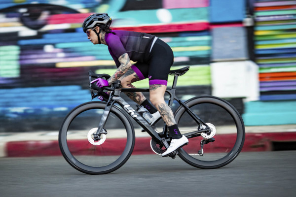 EnviLiv Advanced Pro is ready for your next criterium, road race, or sprint triathlon. 