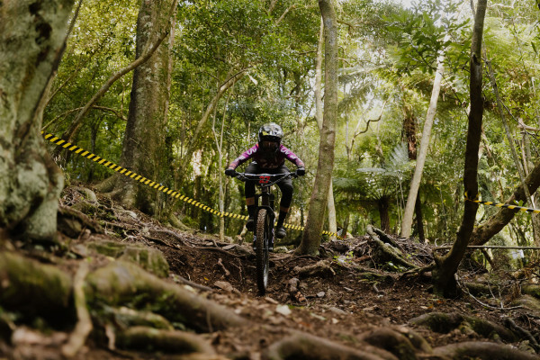 Liv Racing Collective athlete Rae Morrison aboard her Intrigue LT Advanced Pro at New Zealand National Championships. 