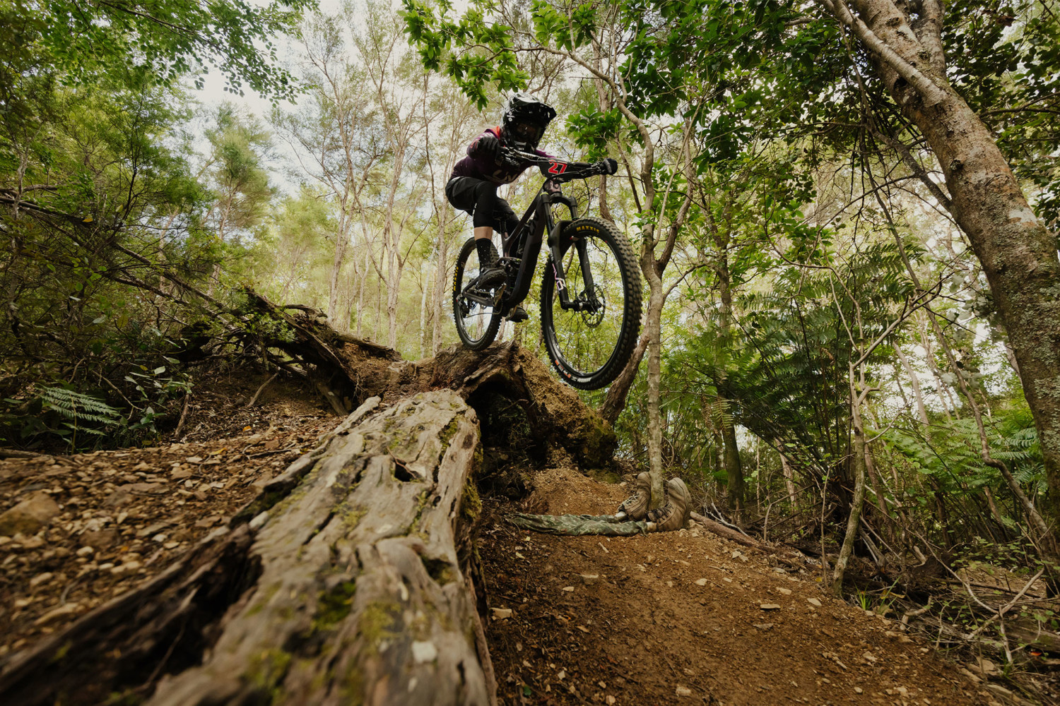 2023 Intrigue LT Advanced Pro 0 Full Suspension Mountain Bike banner 1