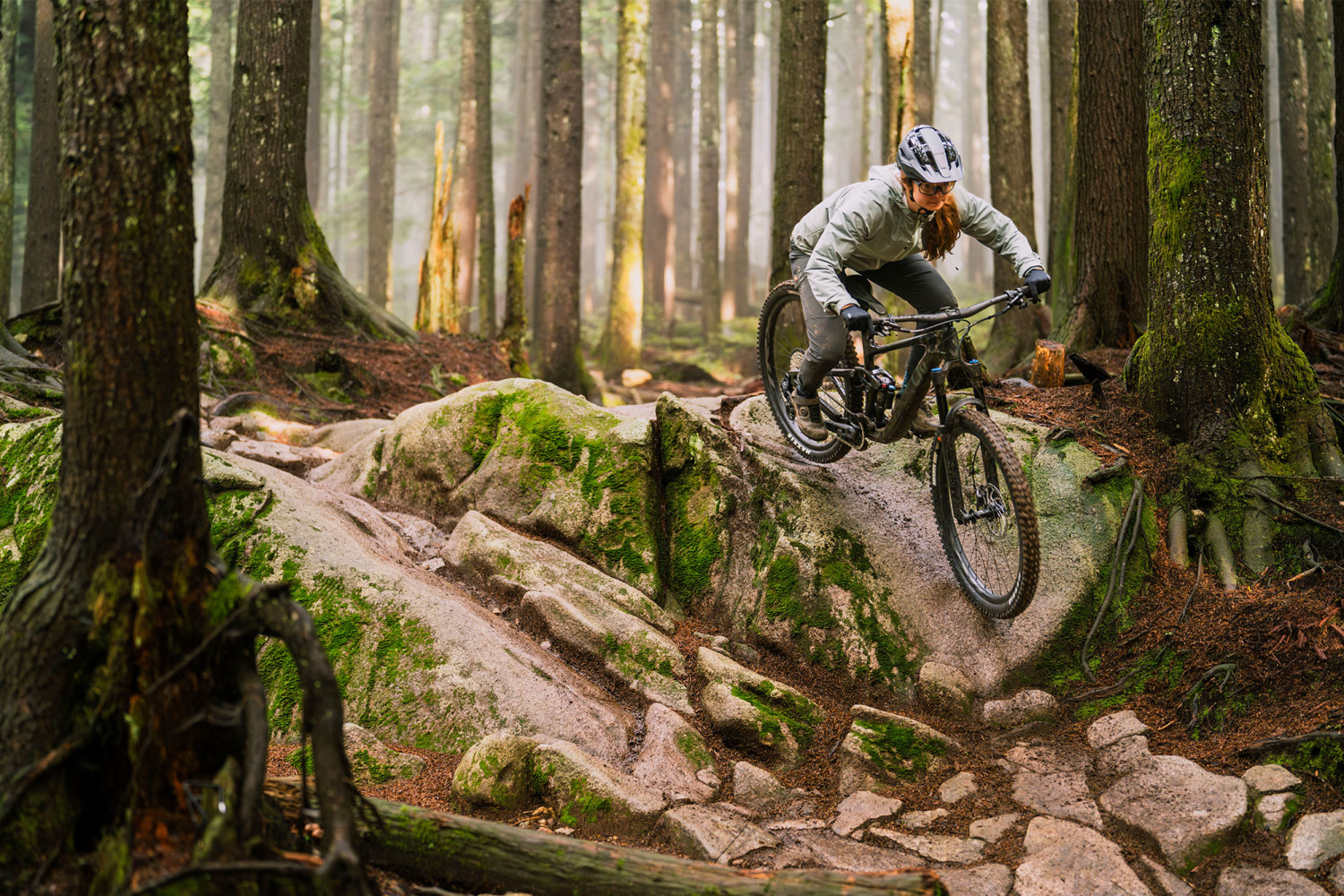 2023 Intrigue LT Advanced Pro 1 Full Suspension Mountain Bike banner 4