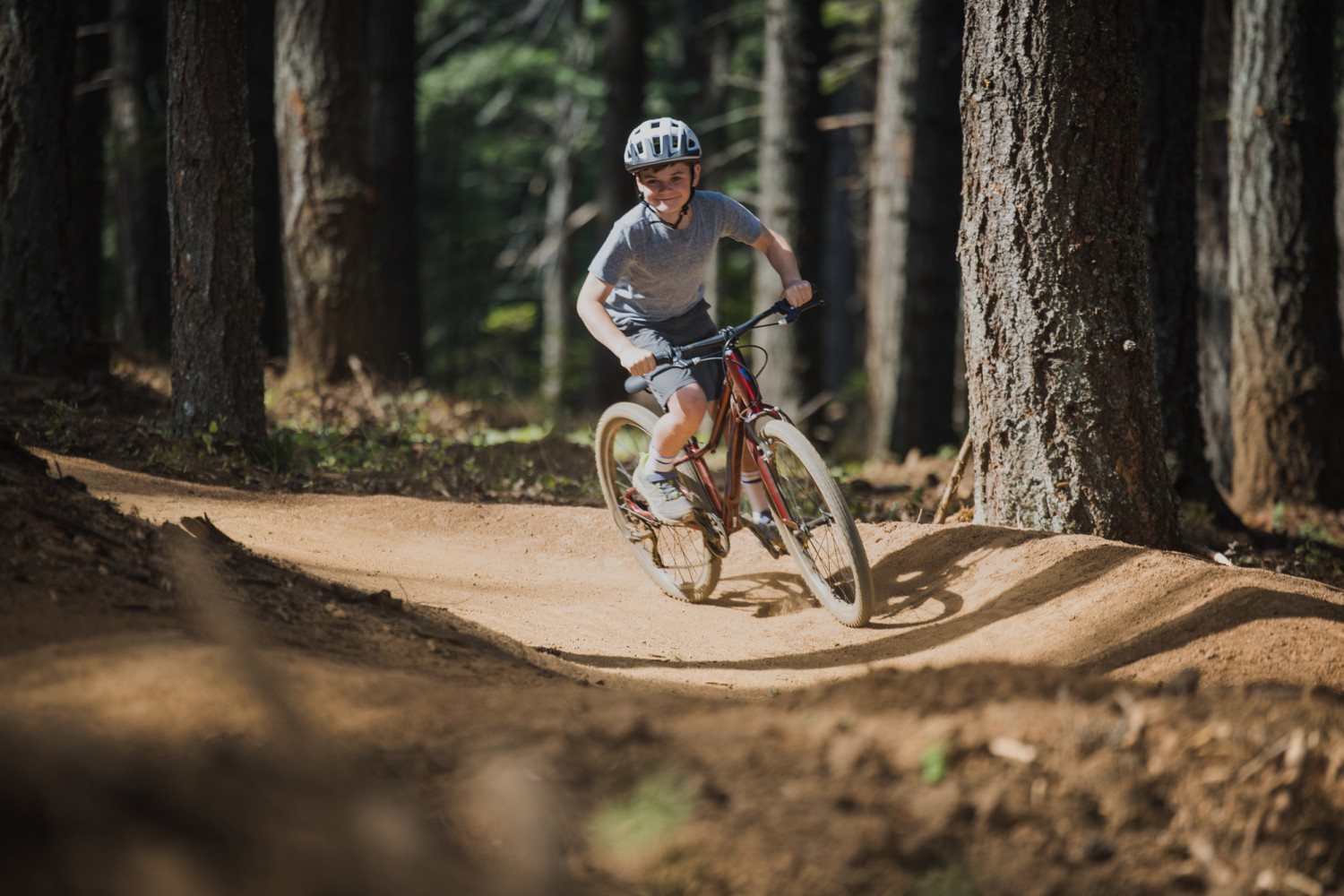 2025 Talon 24 Lite 24-Inch Kids Bike banner 16