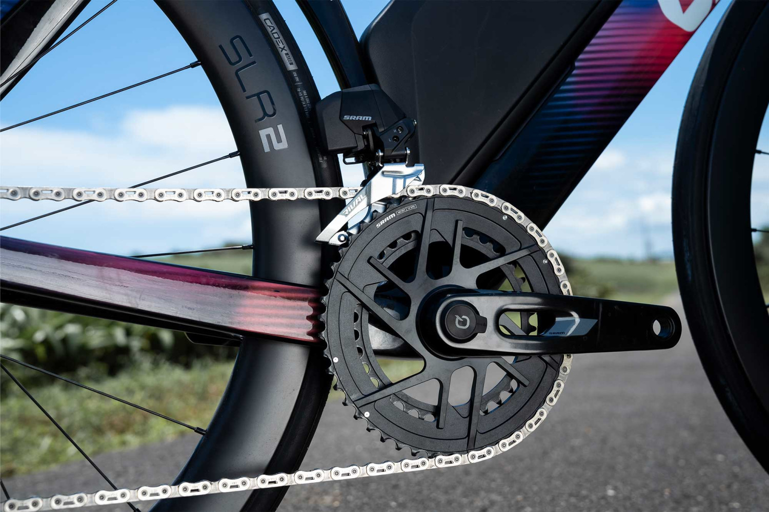 2025 Avow Advanced SL Triathlon Road Bike banner 3