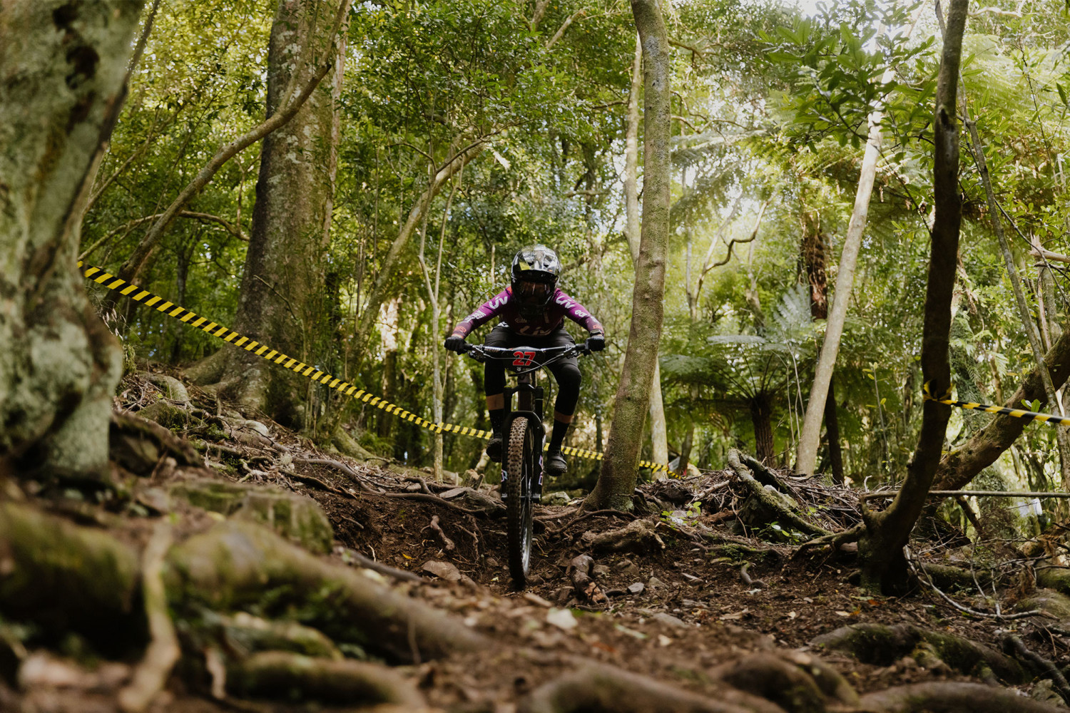 2023 Intrigue LT Advanced Pro 0 Full Suspension Mountain Bike banner 4