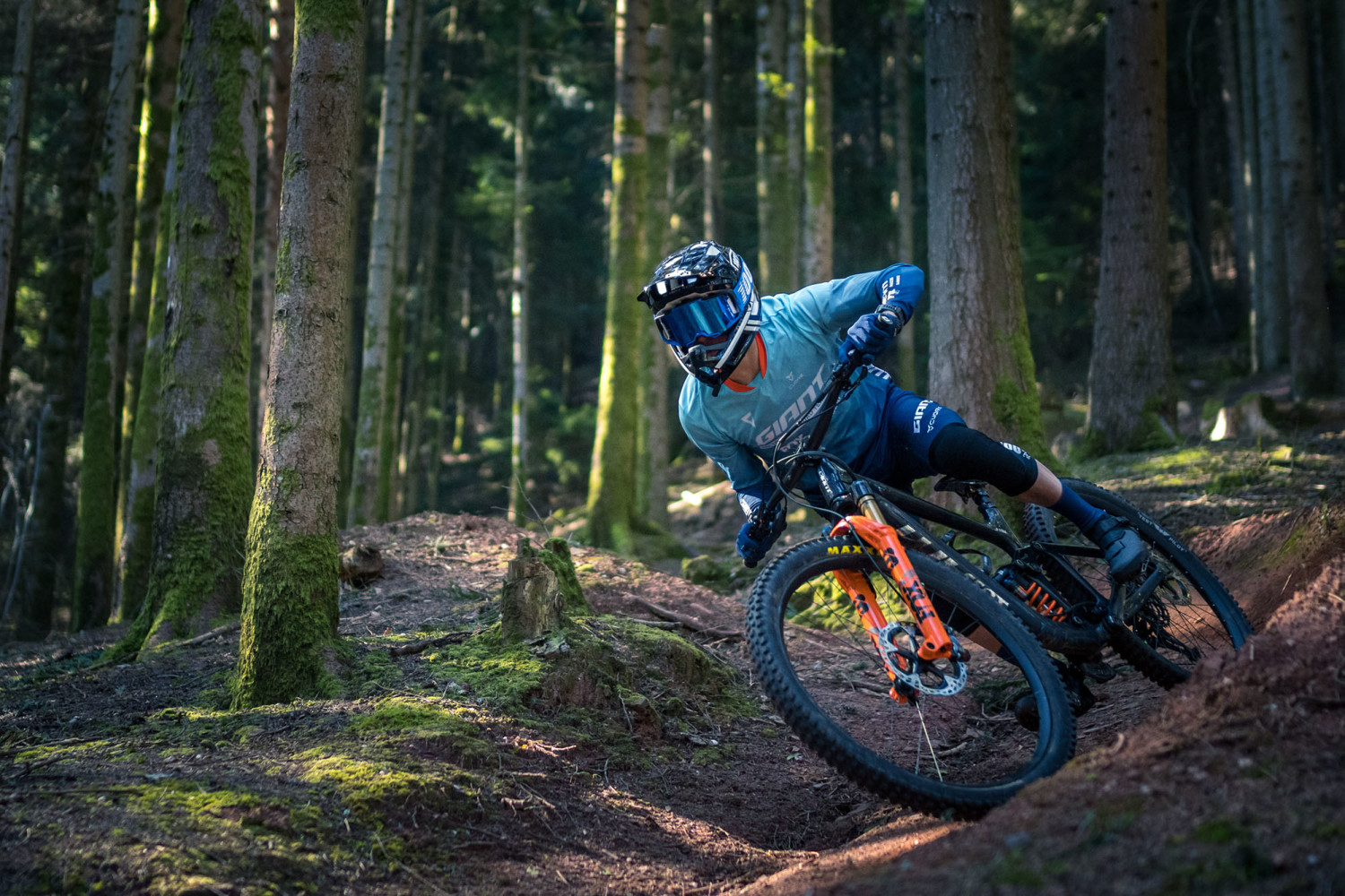 2022 Reign Advanced Pro 29 1 Full Suspension Mountain Bike banner 4