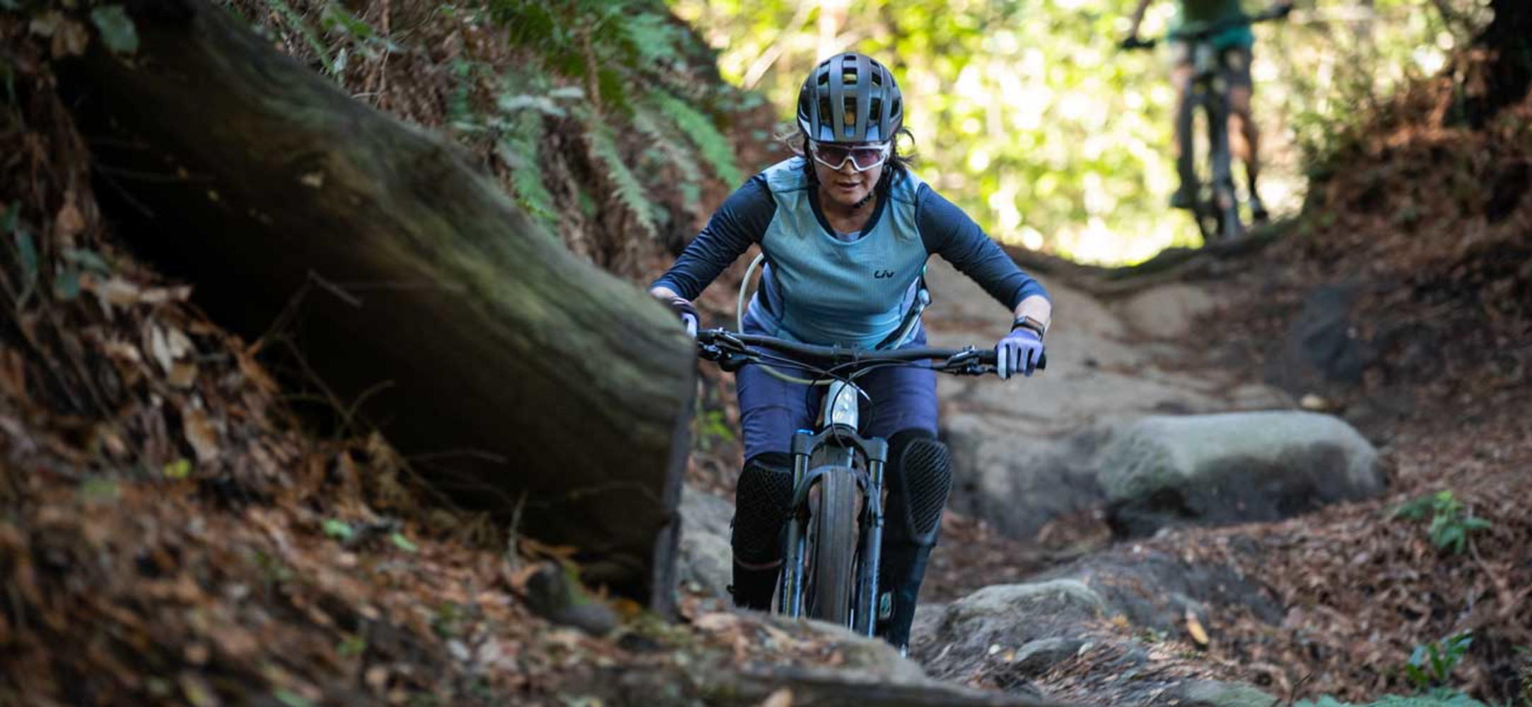 2022 Intrigue Advanced Full Suspension Mountain Bike banner 4