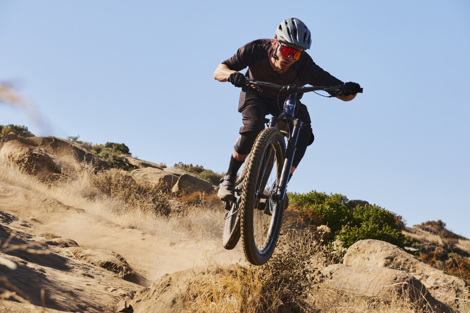 2024 Trance Advanced 29 1 Full Suspension Mountain Bike banner 12