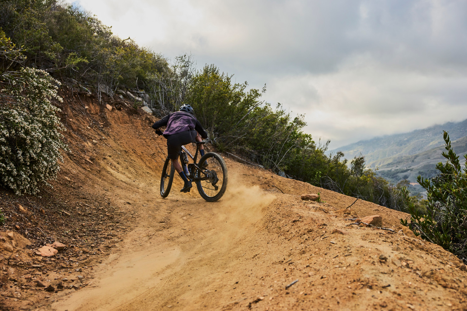 2024 Trance X Advanced 1 Full Suspension Mountain Bike banner 17