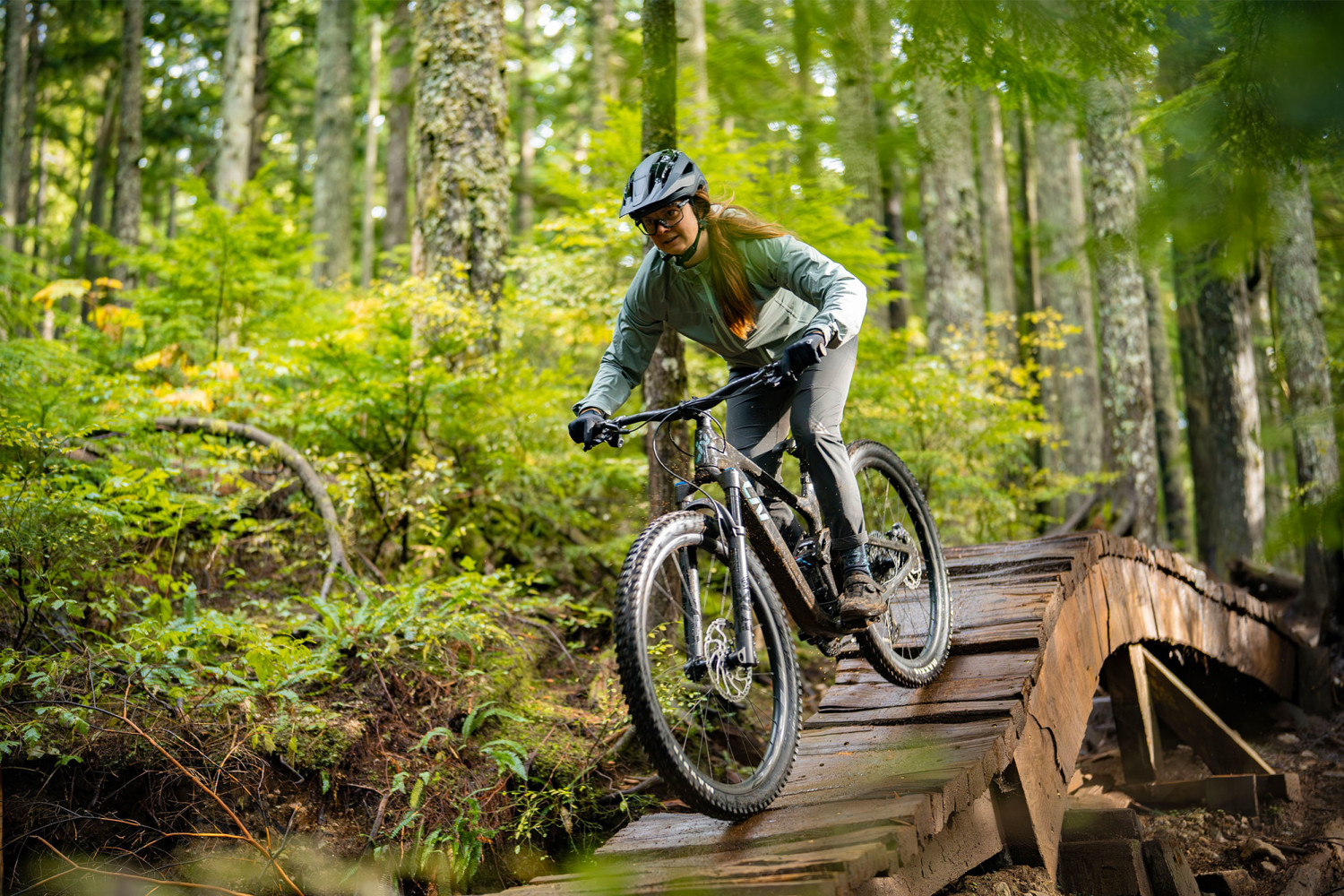 2023 Intrigue LT Advanced Pro 1 Full Suspension Mountain Bike banner 3