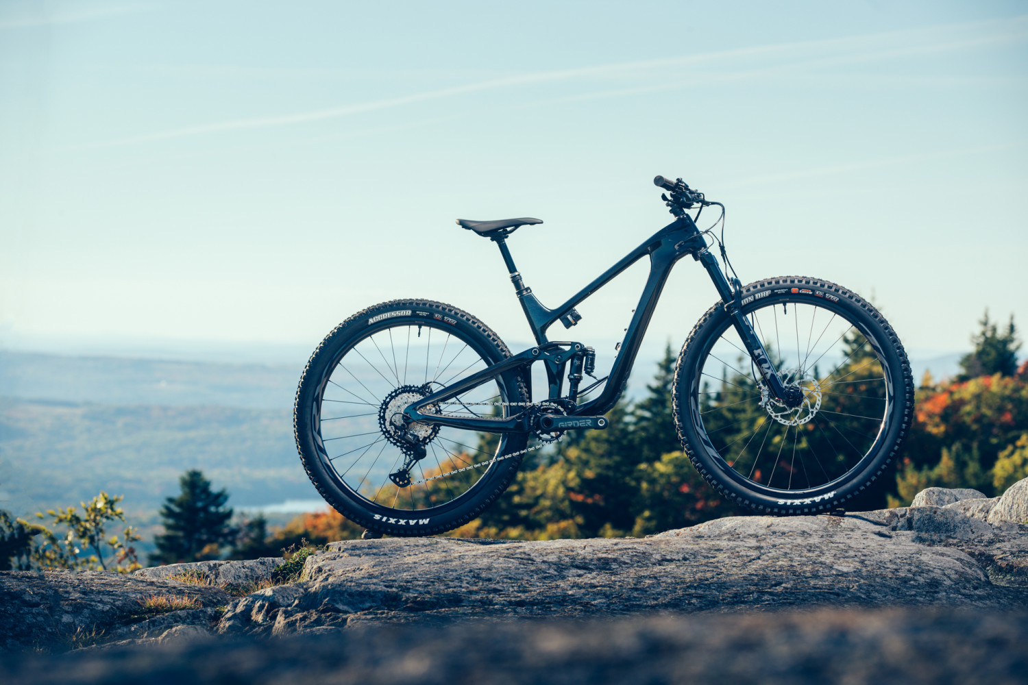 2022 Trance Advanced Pro 29 1 Full Suspension Mountain Bike banner 7