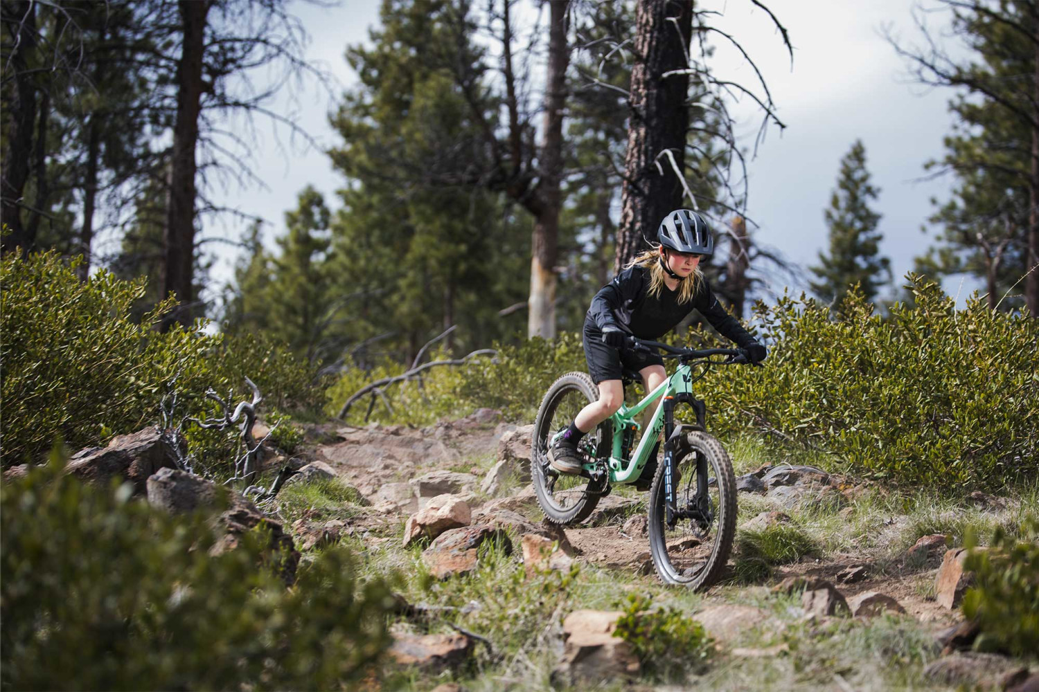 Faith 24 Liv 24 Inch Kids Mountain Bike banner 24