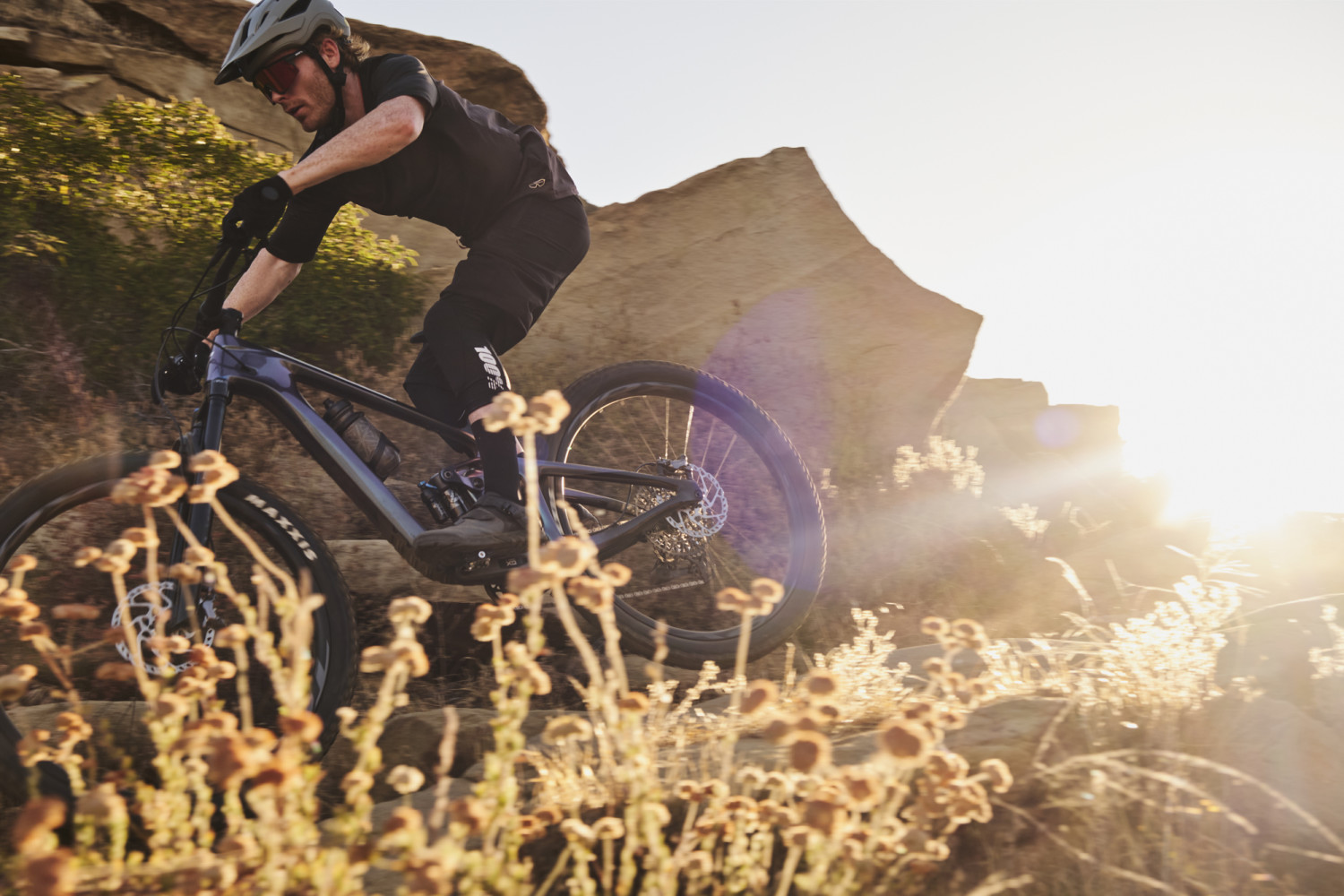 2024 Trance Advanced 29 1 Full Suspension Mountain Bike banner 9