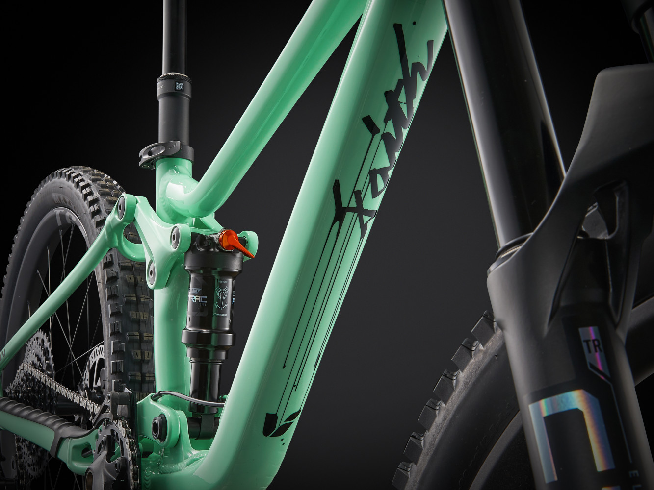 Faith 24 Liv 24 Inch Kids Mountain Bike banner 8