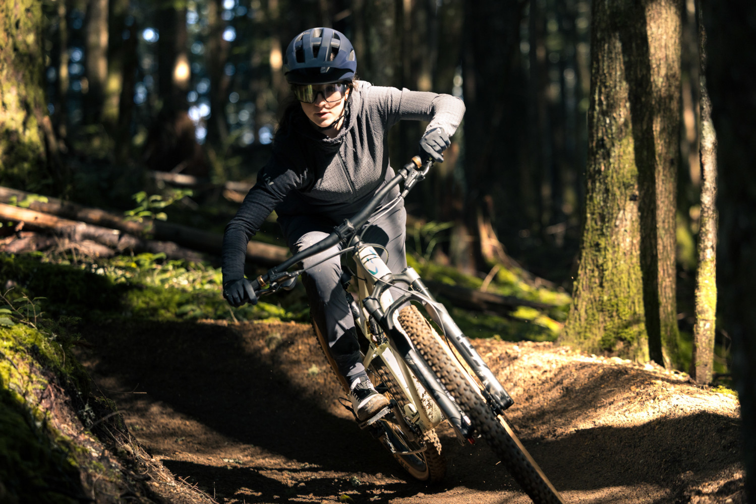 2026 Embolden Full Suspension Mountain Bike banner 7