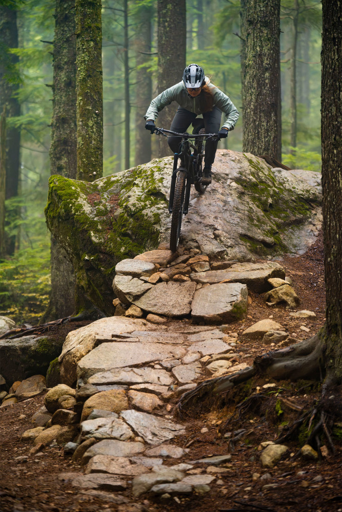 2023 Intrigue LT Advanced Pro 1 Full Suspension Mountain Bike banner 2