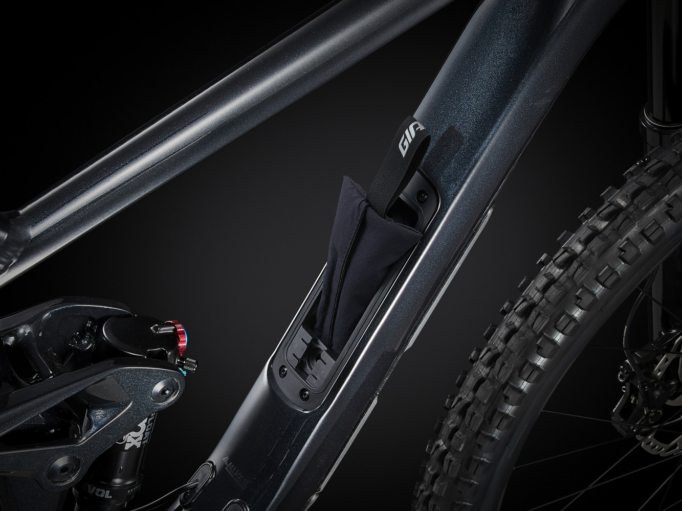 2024 Trance X 2 Full Suspension Mountain Bike banner 6