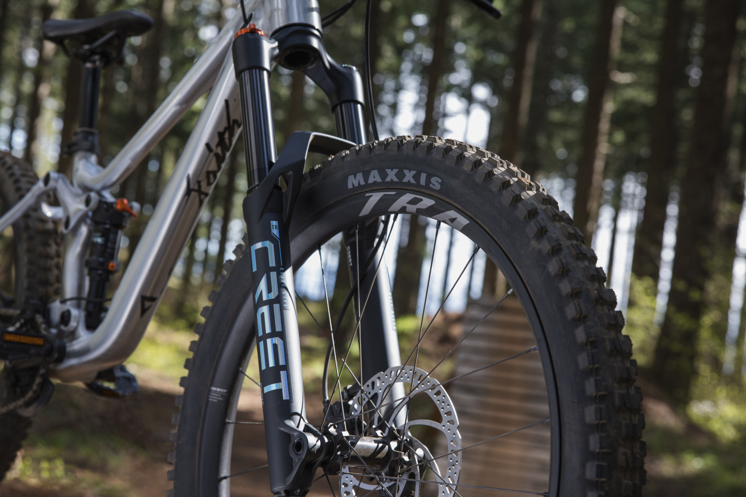 Faith 24 Kids Mountain Bike banner 18