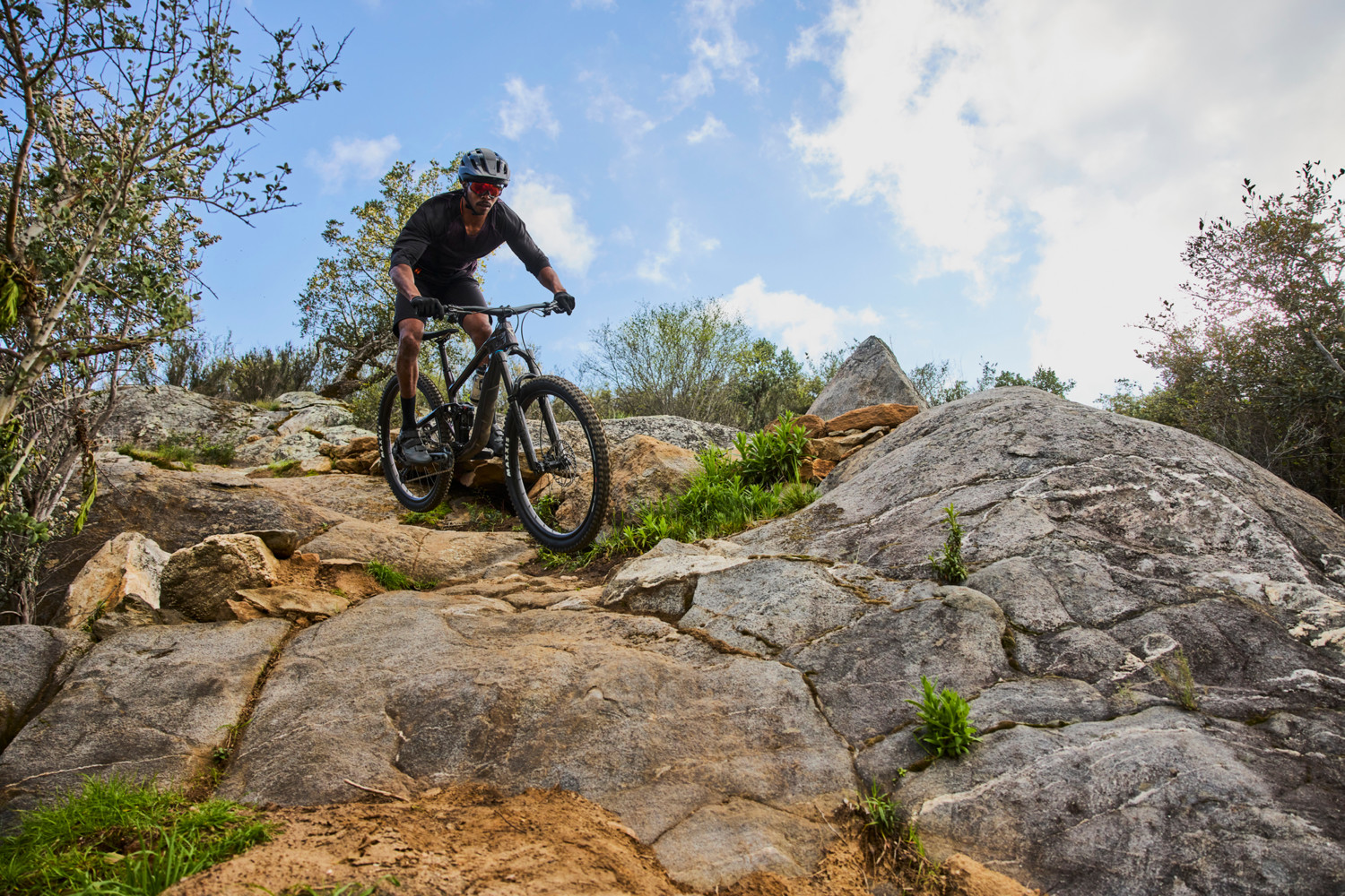 2024 Trance X Advanced 1 Full Suspension Mountain Bike banner 13