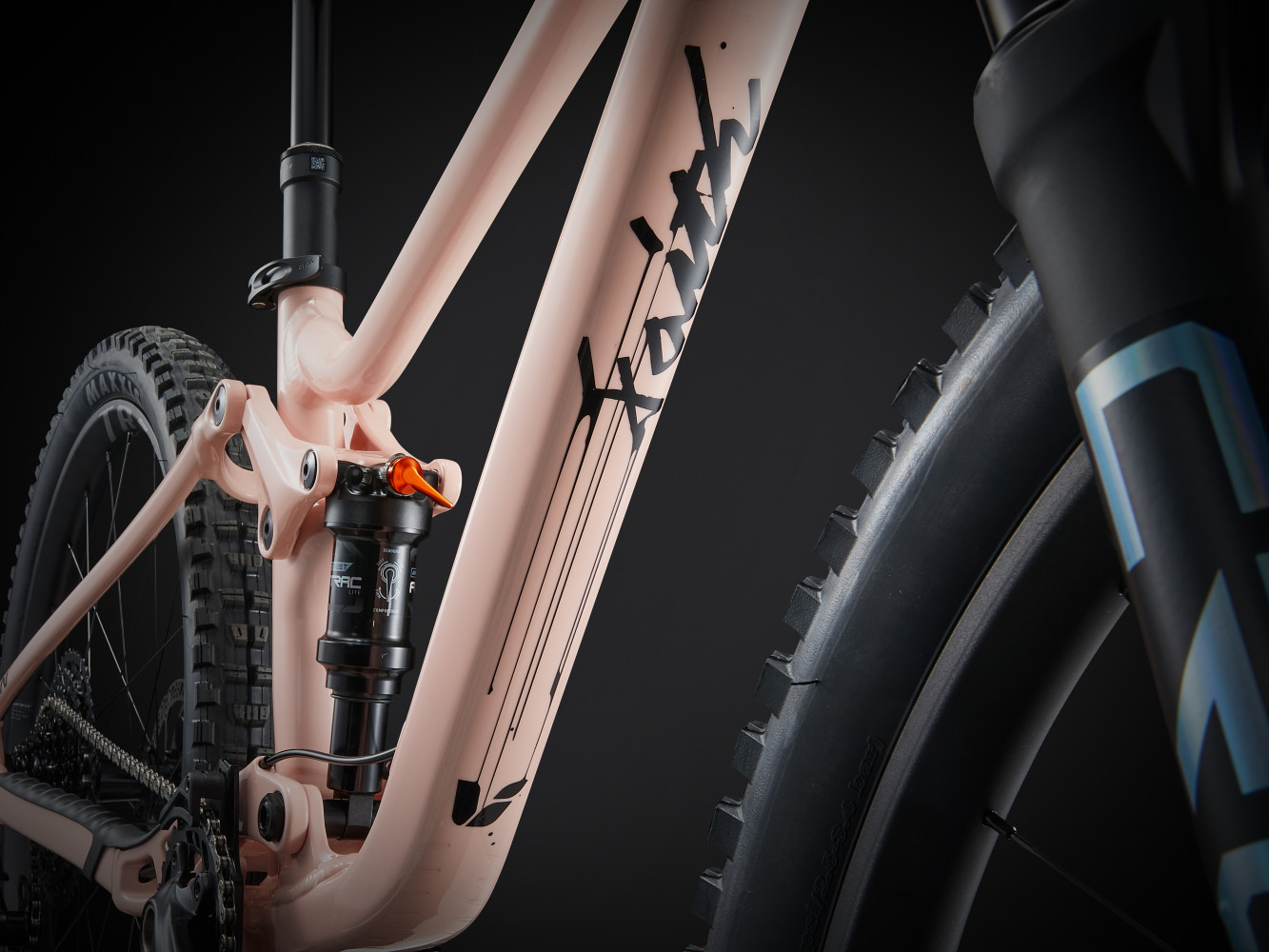 Faith Liv Kids Mountain Bike banner 9