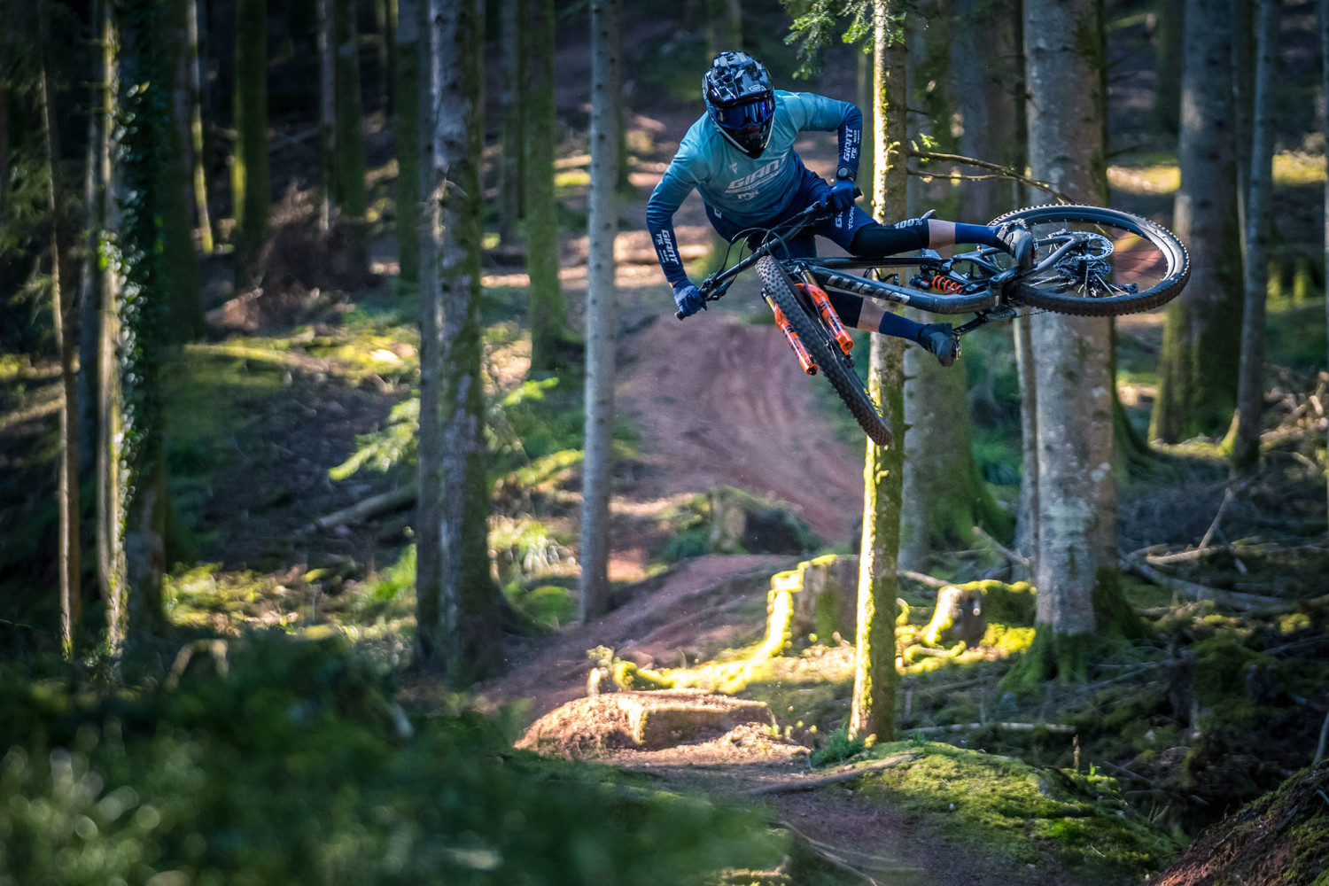 2022 Reign Advanced Pro 29 1 Full Suspension Mountain Bike banner 5