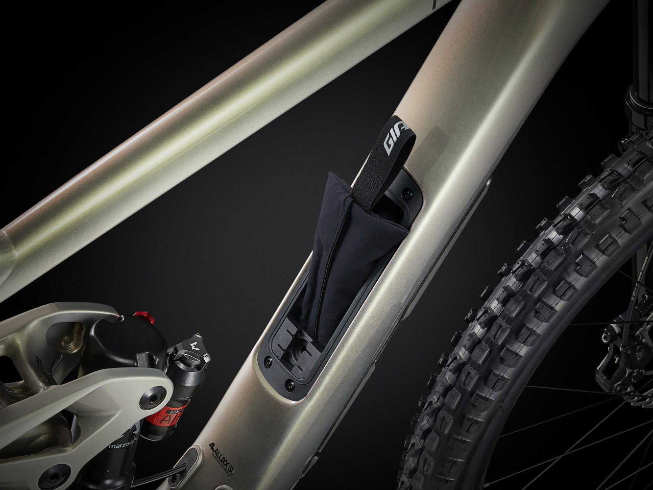 2024 Trance X SX Full Suspension Mountain Bike banner 6