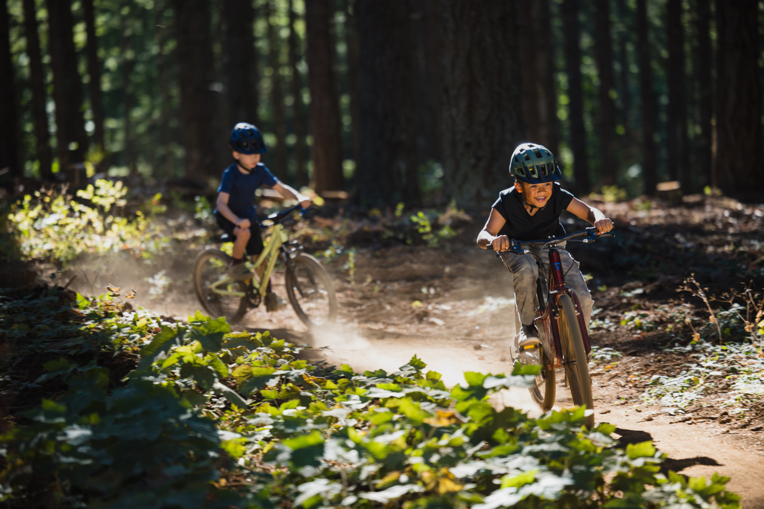 2025 Talon 24 Lite 24-Inch Kids Bike banner 18