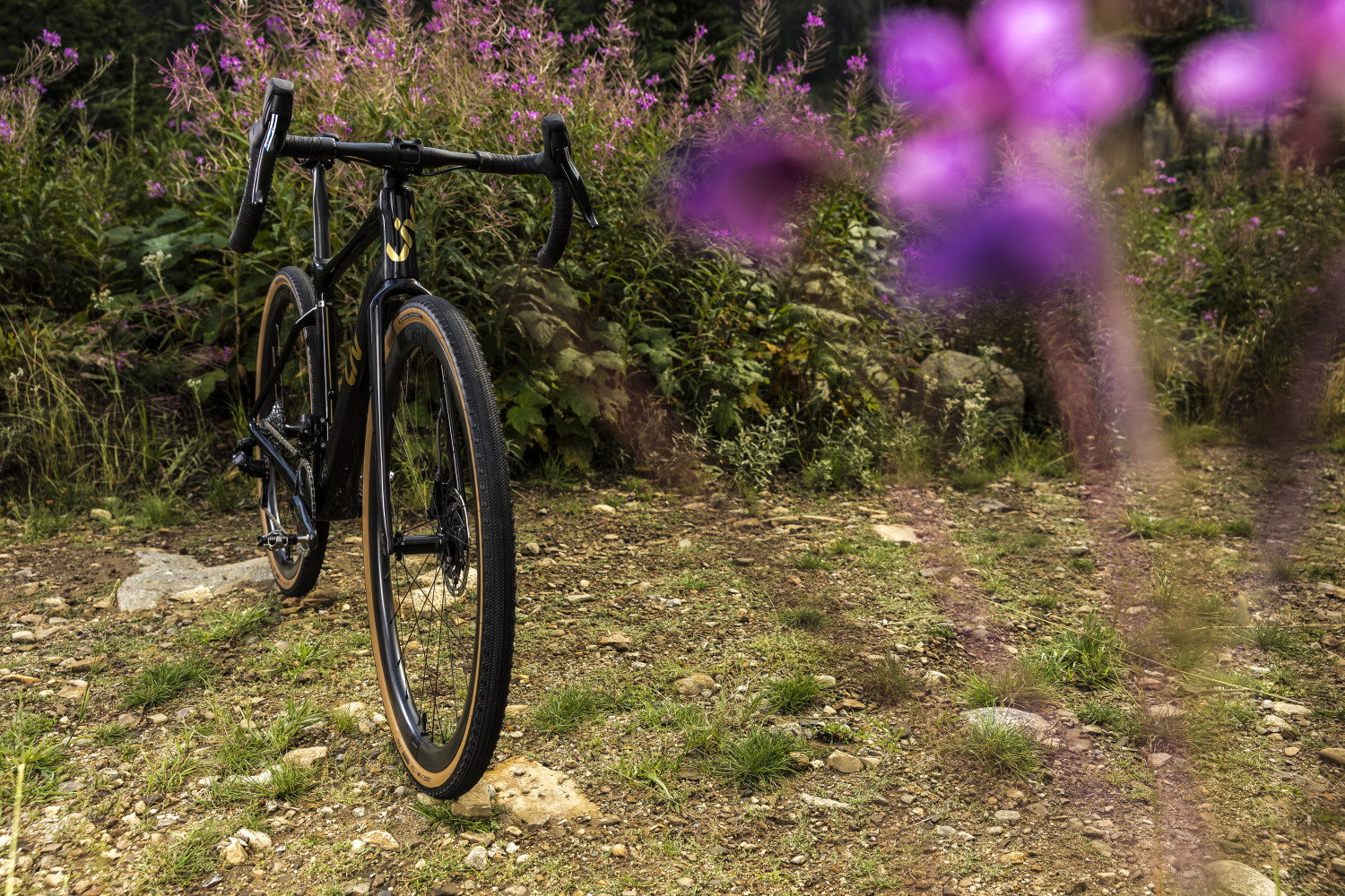 2024 Devote Advanced Pro Gravel Road Bike banner 9