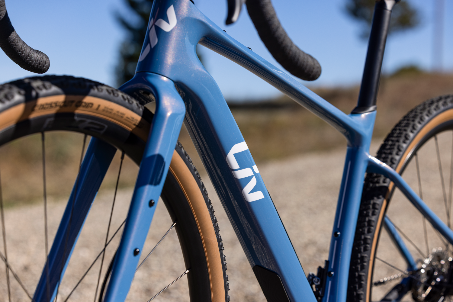 2026 Devote Advanced 2 Gravel Road Bike banner 3