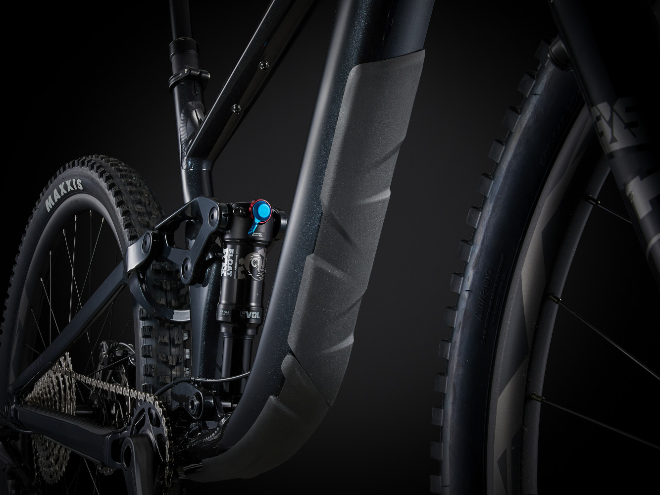 2024 Trance X 2 Full Suspension Mountain Bike banner 5