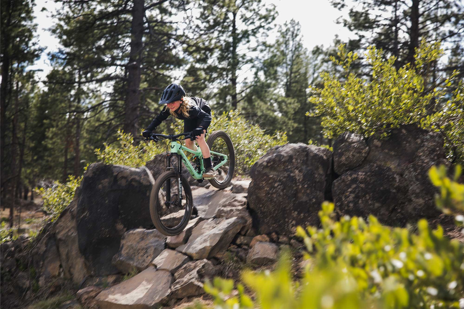 Faith 24 Liv 24 Inch Kids Mountain Bike banner 21