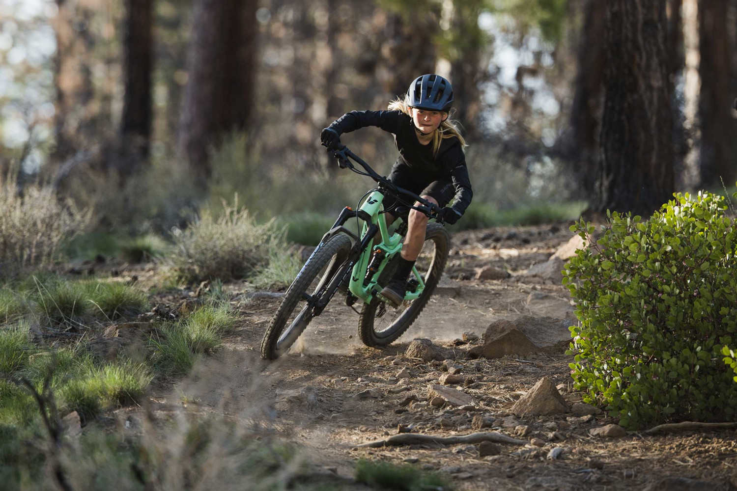 Faith 24 Liv 24 Inch Kids Mountain Bike banner 23