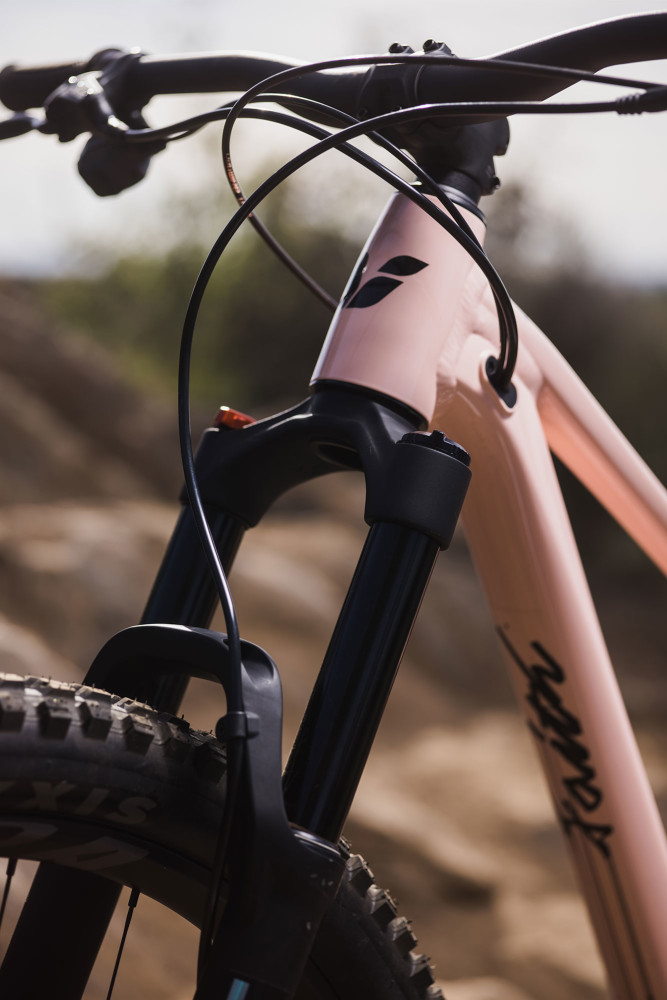 Faith Liv Kids Mountain Bike banner 16