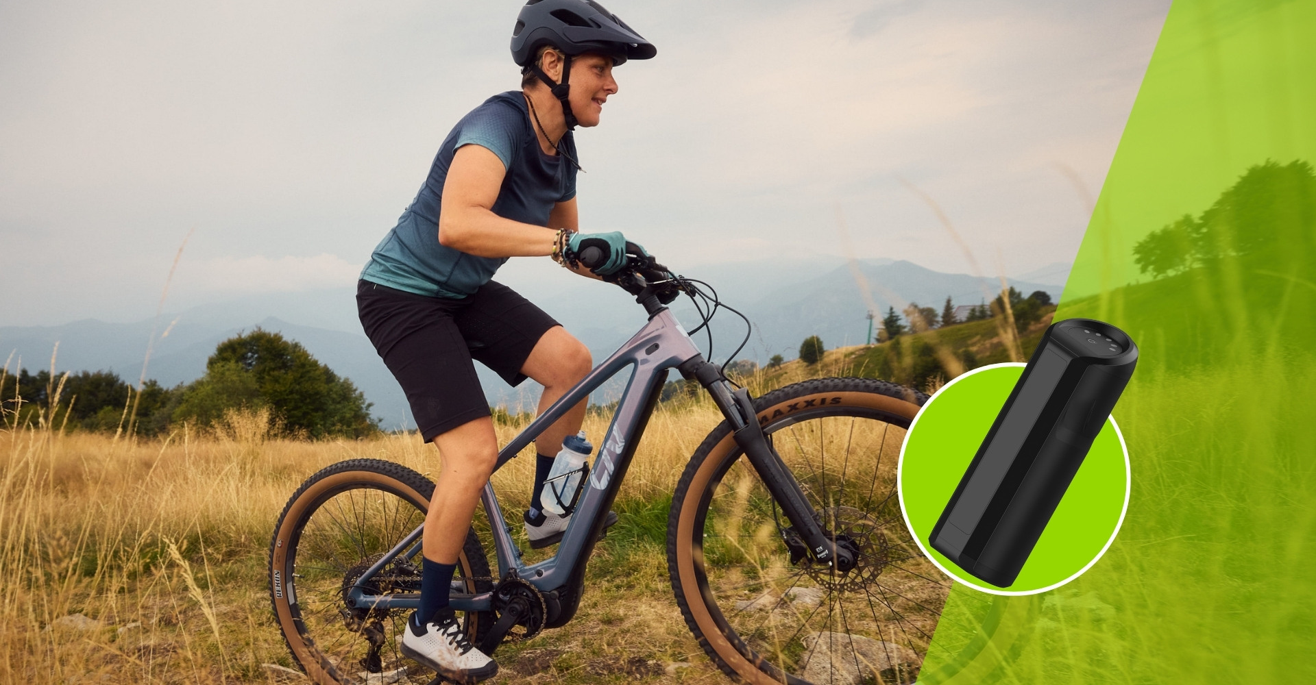 Rowerzysta jadący rowerem elektrycznym Liv Tempt E+