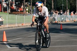 Blummenfelt Back on Top at Ironman 70.3 Geelong!