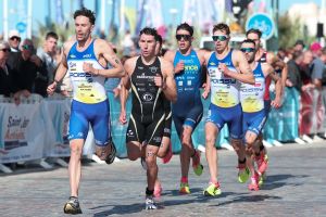 Podium de Pierre Le Corre sur le triathlon de Saint-Jean-de-...